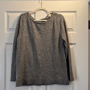 LOFT sweater heathered knit pullover featuring a rounded neckline twist on back
